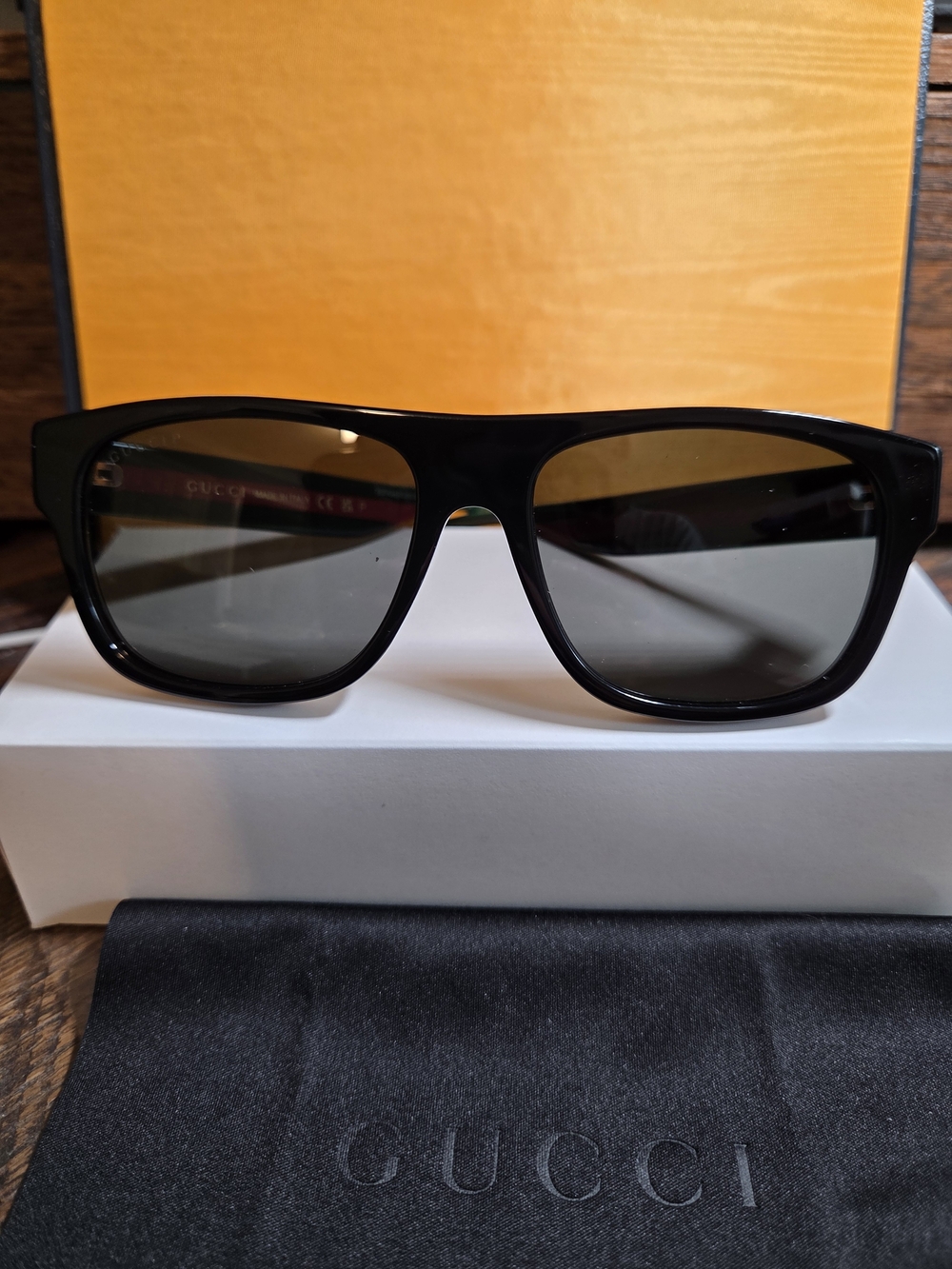 Gucci Black Rectangle Polarized Sunglasses GG0341S NWT